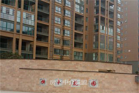 城东远航国际西区多层一楼100平精装二室客厅朝阳落地窗