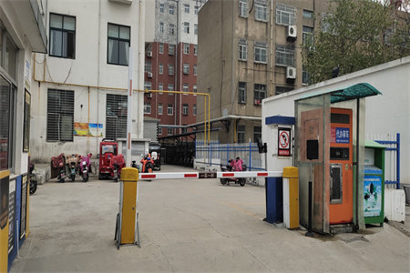 通州商厦2室2厅1卫90.5m245万